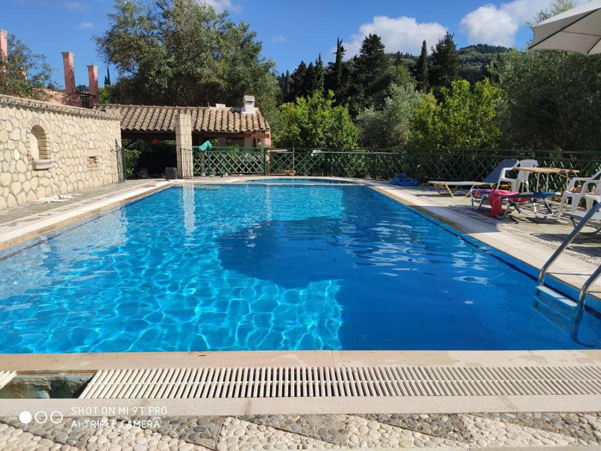 Pool Villa Grigoris Aspiotades Zewnętrze zdjęcie