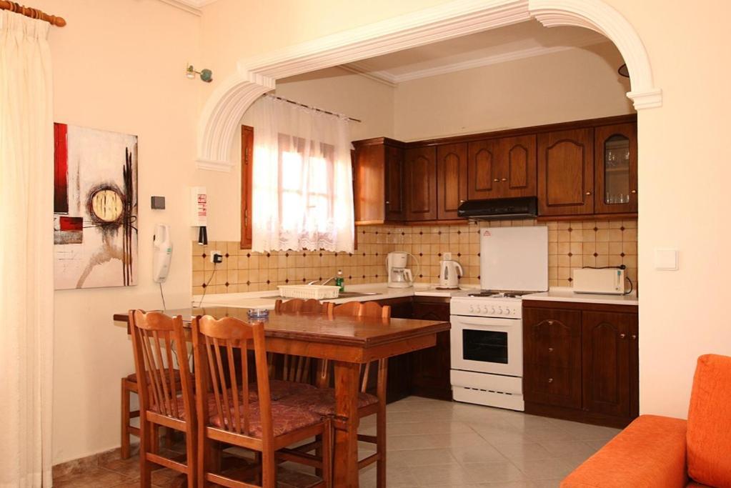 Pool Villa Grigoris Aspiotades Zewnętrze zdjęcie