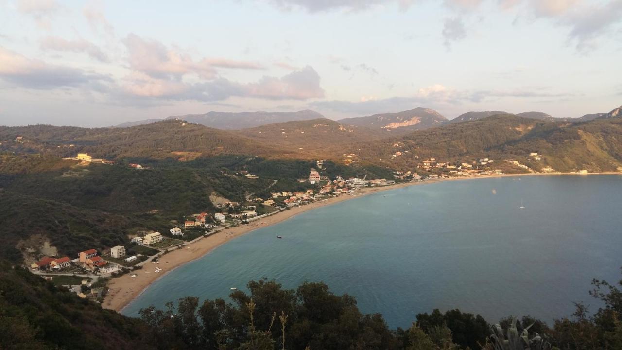 Pool Villa Grigoris Aspiotades Zewnętrze zdjęcie