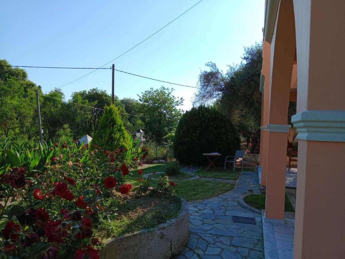 Pool Villa Grigoris Aspiotades Zewnętrze zdjęcie