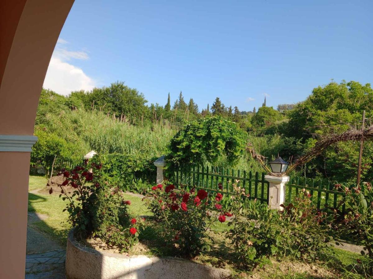 Pool Villa Grigoris Aspiotades Zewnętrze zdjęcie