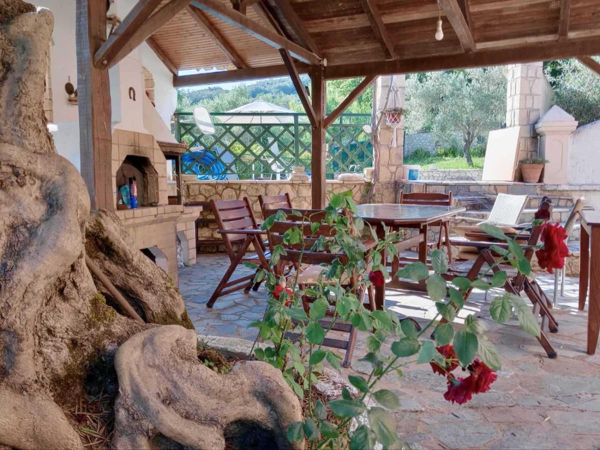 Pool Villa Grigoris Aspiotades Zewnętrze zdjęcie